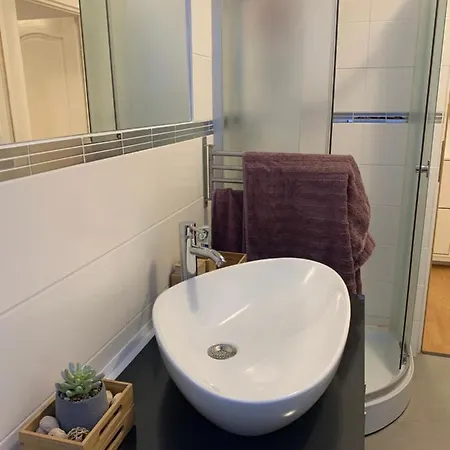 Skylight Loft דירה